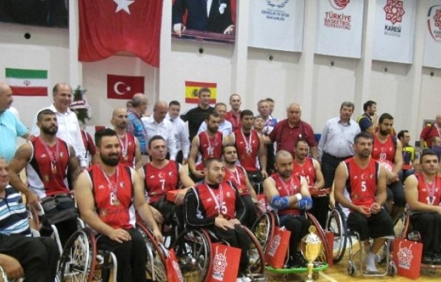 1.Uluslararası Balıkesir Cup'ta Türkiye şampiyon...