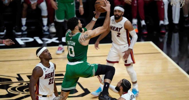 Boston Celtics seriyi eşitledi