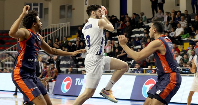 Büyükçekmece Basketbol evinde farklı...