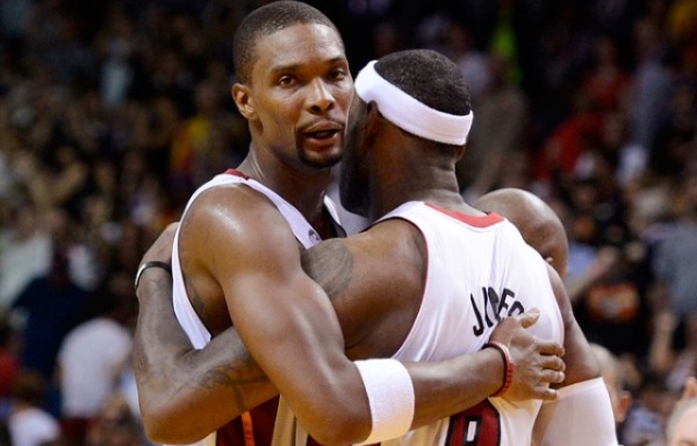 CHRIS BOSH MIAMI'DE KALDI