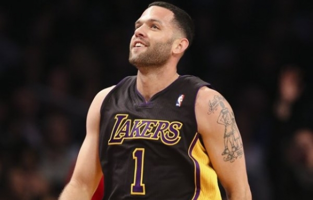 FARMAR, LOS ANGELES'DA KALDI FAKAT CLIPPERS'A GEÇTİ