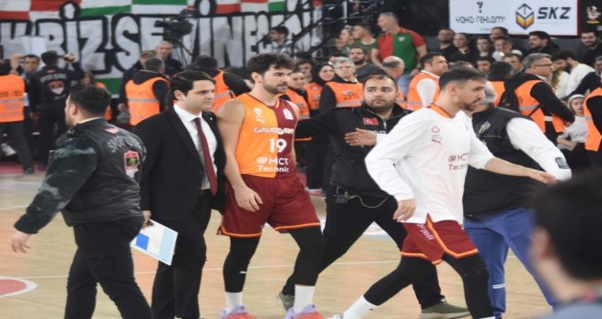 Karşıyaka yöneticisi Karaman'dan Buğrahan Tuncer'e hukuki süreç