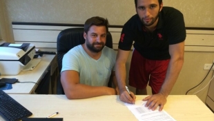 AKHİSAR BELEDİYESPOR'DAN OYUN KURUCU TRANSFERİ