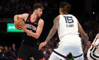 Alperen Şengün'den 32 sayı