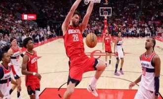 Alperen Şengün'den iyi performans