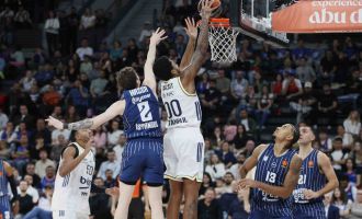 Avrupa'daki Türk derbisinde kazanan Fenerbahçe Beko