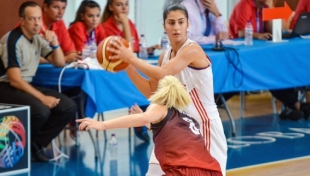 Genç Kızlarımız'dan Danimarka'ya 44 fark