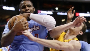 Glen Davis Clippers'da kaldı