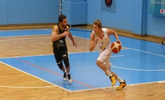 İstanbulspor Beylikdüzü son çeyrekte farka gitti