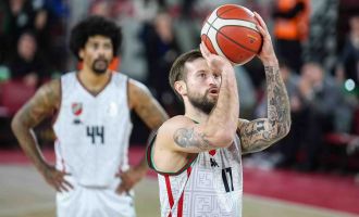 Karşıyaka'dan ayrıldı Esenler Erokspor'a gitti