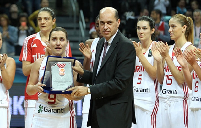 Tunçluer: İnsani değerleri daima sporun önünde tutmaya çalıştım