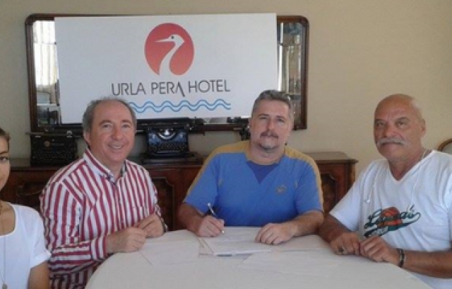 Urla Pera Spor'da antrenör belirlendi
