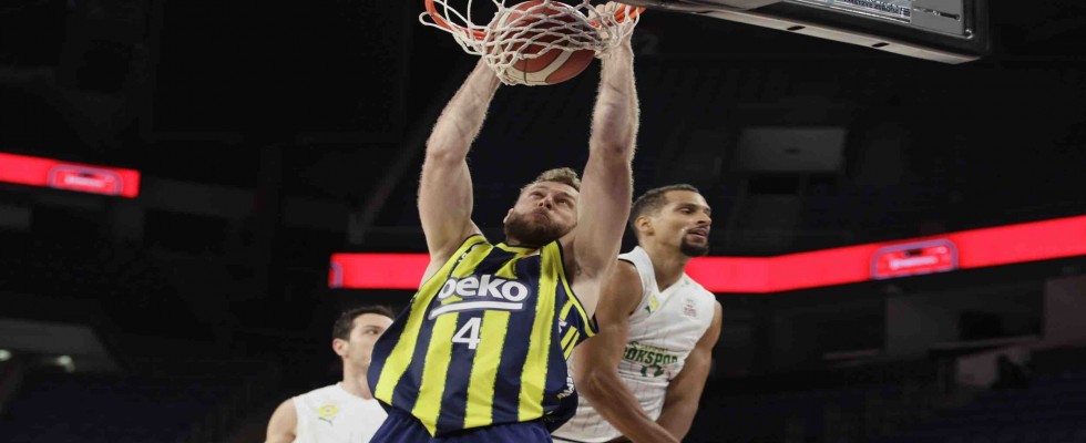 Erokspor'u geçen Fenerbahçe yarı finale yükseldi